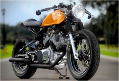 Doc Chops Yamaha Virago Cafe Racer #motorbike #racer #cafe #vintage #yamaha #virago #motorcycle
