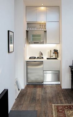 Smart Takeaways from 10 Truly Tiny Kitchens