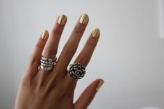 HIGH ROAD.LOW ROAD #nails #gold