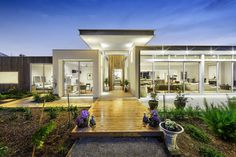Eliza House – Innovative and Luxurious New Modern Residence