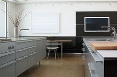 PLASTOLUX "keep it modern" » Dominique Vorillon photography #interior #bertoia #chair #kitchen #architecture