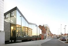 Architecture Photography: Bank Office / Dierendonck Blancke Architecten - Bank Office / Dierendonck blancke Architecten (215806) - ArchDaily #urbanism #architecture #reflection