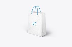 Tecnimall #branding #logo #blue #simple #minimal #minima #minimalism #technology #bag