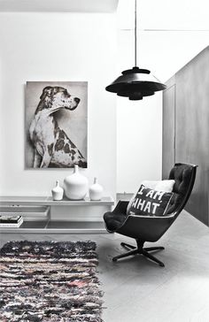 http://40.media.tumblr.com/86410020dcdaa8c4d20dac7a2e14ed4e/tumblr_ng4x7pGAIP1qkegsbo1_1280.jpg #interior #lamp #chair #photo #minimal