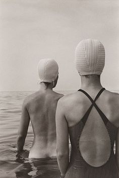 2559_e94c.jpeg (500×750) #bathers #bodies #from #monochrome #behind
