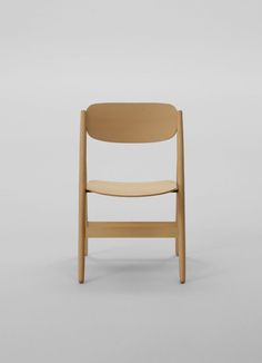 Hiroshima Folding Chair by Naoto Fukusawa #chair #japanese #furniture #fukasawa #minimal