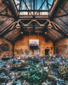 Abandoned Buildings Across America: Photography by Jayson Cassidy