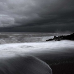 Echoes of Light: Long Exposure Seascapes by Mehran Naghshbandi