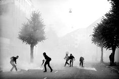 tumblr_lnrf4z1l4a1qgycrgo1_500.jpg (JPEG Image, 500x333 pixels) #tear #photography #riot #gas