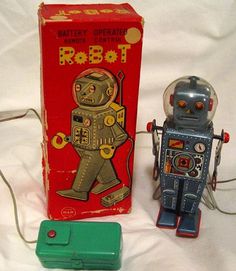 Attack of the Vintage Toy Robots! Justin Pinchot on Japan's Coolest Postwar Export | Collectors Weekly #robot