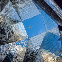 Museo Blau #airplane #sky #museum #barcelona #reflection