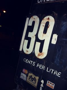 fresh.as | Pic from Melbs… Bita typography for ya #type #fuel