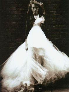 Kiki Sloane : …the boots. #boots #dress #wedding
