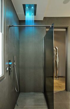 Villa WA by Laurent GUILLAUD-LOZANNE #interiors #bathroom