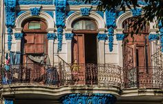 Paula Villa Captures The Beautiful Balconies of Havana, Cuba