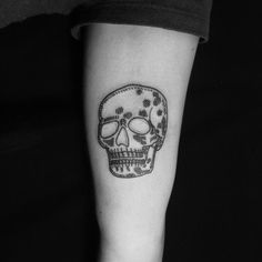 #black #tattoo #illustration #joaquinmotor #skull #buenosairestattoo joaquinmotor.com.ar