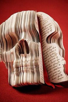 20 Cool Book Sculptures for Inspiration #sculptures #book #art
