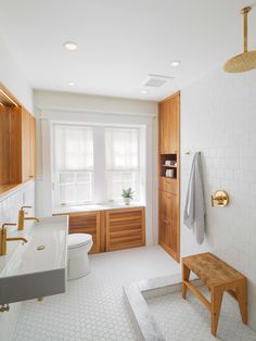 Scandinavian Bathroom Design Ideas, Remodels & Photos