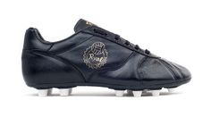 Branding case: Classic RYAL football boots - Against modern football boots - http://www.ryalshop.com #classics #football #boots #ryal