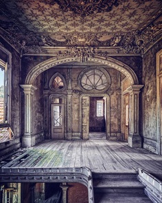 Abandoned Europe: Urbex Photography by Mathias Mahling