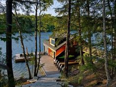Charming Lake House on Lake Joseph, Canada by Altius Architecture #lake #architecture #house