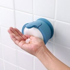 This smart soap dispenser simplifies your hand washing routine. #modern #design #home #product #soap #industrial #dispenser #style