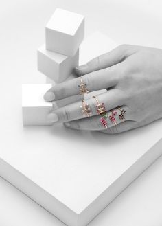 Fine jewellery rings by SMITH/GREY #ring #jewellers #jewelry #rings #finejewellery #gemstones #gold #cubes #setup #artdirection #fashion