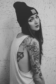 31 Brilliant Shoulder Tattoos For Women