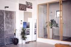 Minimalist Industrial Tokyo Loft - emmas designblogg #interior design #decoration #decor #deco