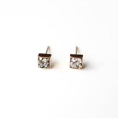 Pyrite Cube Studs || 14K Gold Earrrings #pyrite #collection #pulse #earrings #14k #design #jewelry #gold #parallel