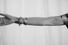 | isquisofrenia #tattoo #triangle