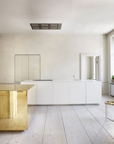 Apartment with brass cube by CKR emmas designblogg #interior #design #decor #deco #decoration