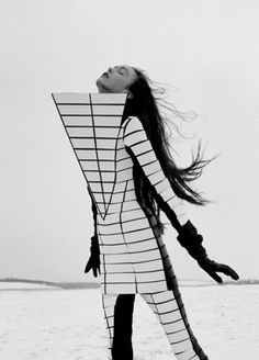 PATTERNITY_AM_16_BODYLINES_MEL BLES #fashion #lines #pattern #geometric