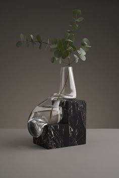 indefinite vases by studio E.O. Erik Olovsson design interior product modern miminal deconstruction vase flower flowers marble stone geometr