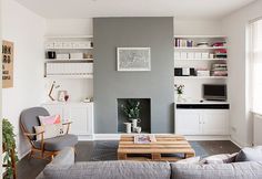 The Design Chaser: Wood Pallet | DIY Furniture #interior #design #living #pallet #deco #coffee #table #room #decoration