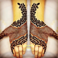 Mehndi Designs with A Pop of Color