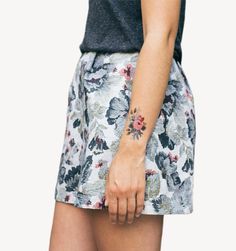 Floral Set Collection of 8 Temporary Tattoos #floral #skirt #tattoo #fashion #flowers #grey