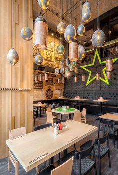 Star Burger – Classic American Bar Atmosphere in the Center of Kyiv