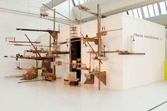 De beminnelijke houten bouwwerken van Frank Havermans | CultuurBewust.nl #architecture #art #installation