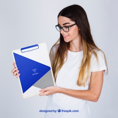 Mockup concept of woman holding clipboard Free Psd. See more inspiration related to Mockup, Business, Template, Woman, Girl, Presentation, Glasses, Mock up, Modern, Business woman, Female, Young, Up, Concept, Clipboard, Holding, Showcase, Stylish, Showroom, Mock, Presenting and Showing on Freepik.