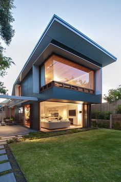 Coogee House by Tanner Kibble Denton Architects