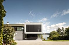 Lakeside House by Spado Architects #modern #design #minimalism #minimal #leibal #minimalist