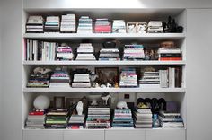The Photographer's Studio Lo Spazio | Miss Design #interior #bookshelves #design #decor #books