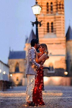 Discover romantic love quotes for her, perfect for city lights proposals, couples, or special occasions, capturing the beauty of love in urban settings.