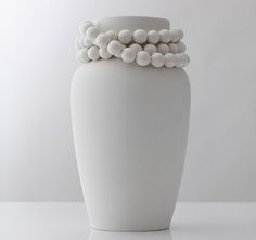 Google Afbeeldingen resultaat voor http://becauselondon.com/media/15828/DESIGN_CF_vase.jpg #neugebauer #vase #white #ceramics #porcelain #feminine #marlies #dame