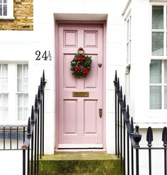 Instagram Account Shares Amazing Photos of The Doors of London