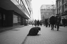 Budapest #white #and #budapest #city #black #people #poverty #street
