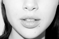 tumblr_ltkt4qC8Nj1qa42jro1_1280.jpg 1,280×855 pixels #lips #mouth #girl