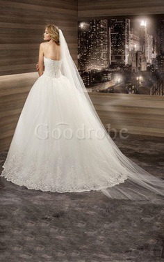 Robe de mariée delicat romantique textile en tulle avec lacets decoration en fleur