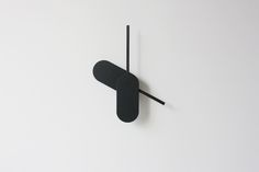 Big Hands Clock by Yenwen Tseng #modern #design #minimalism #minimal #leibal #minimalist